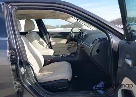 2016 Chrysler 300C from USA, damaged, VIN 2C3CCAEG8GH252444